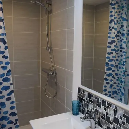 Loft Le Mistral Avec Exterieur En Saison